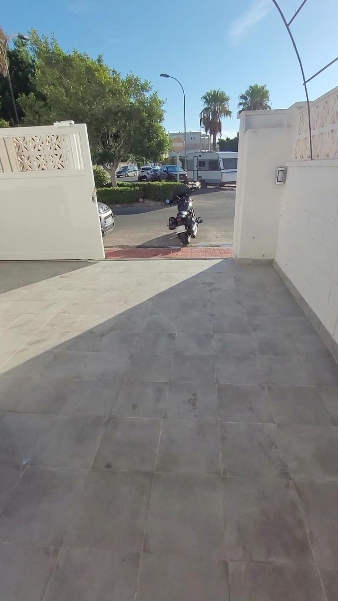 Maison 2 Chambres Tout Confort Torrevieja Eksteriør billede